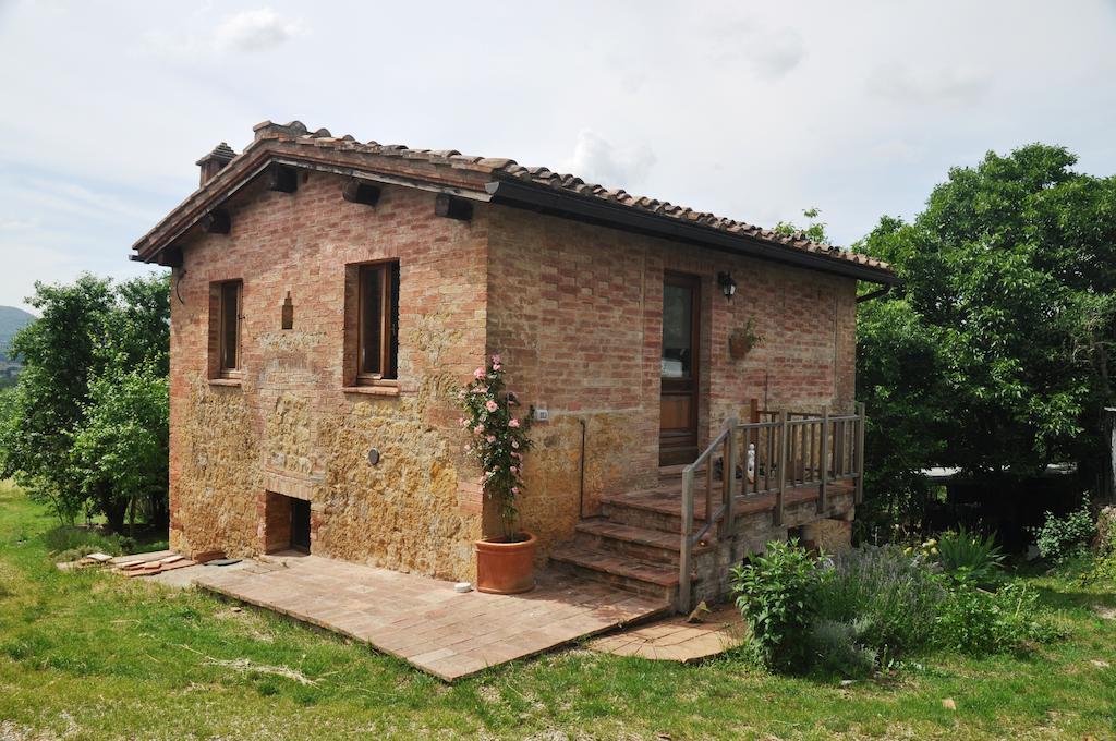 Agriturismo Colombino Сиена Екстериор снимка